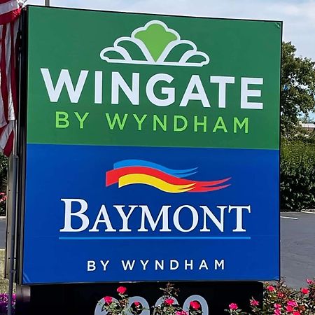 Wingate By Wyndham Dayton North Hotel Exterior photo